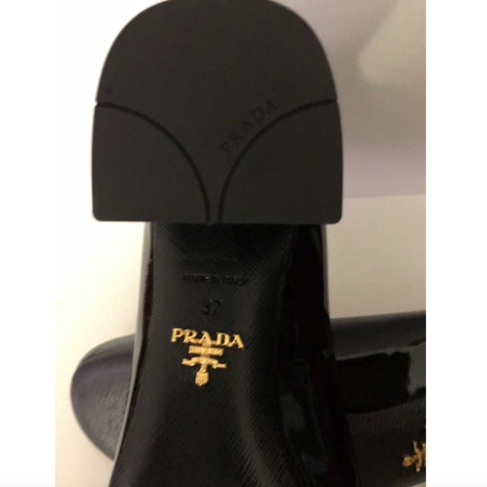 Prada  Black Patent Leather Heeled Pumps Shoes - Picture 14 of 15